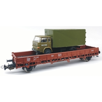 Platforma PKP z modelem STAR 200 furgon (SM108-2) - platforma Roco