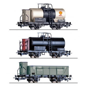 Zestaw trzech wagonów : PKP+CFR+Węgry (70051) ep.II